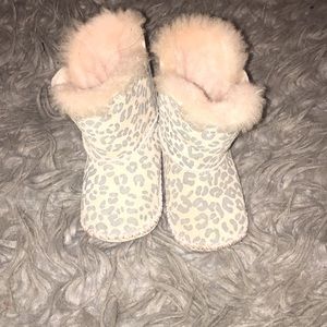 Baby pink leopard uggs
